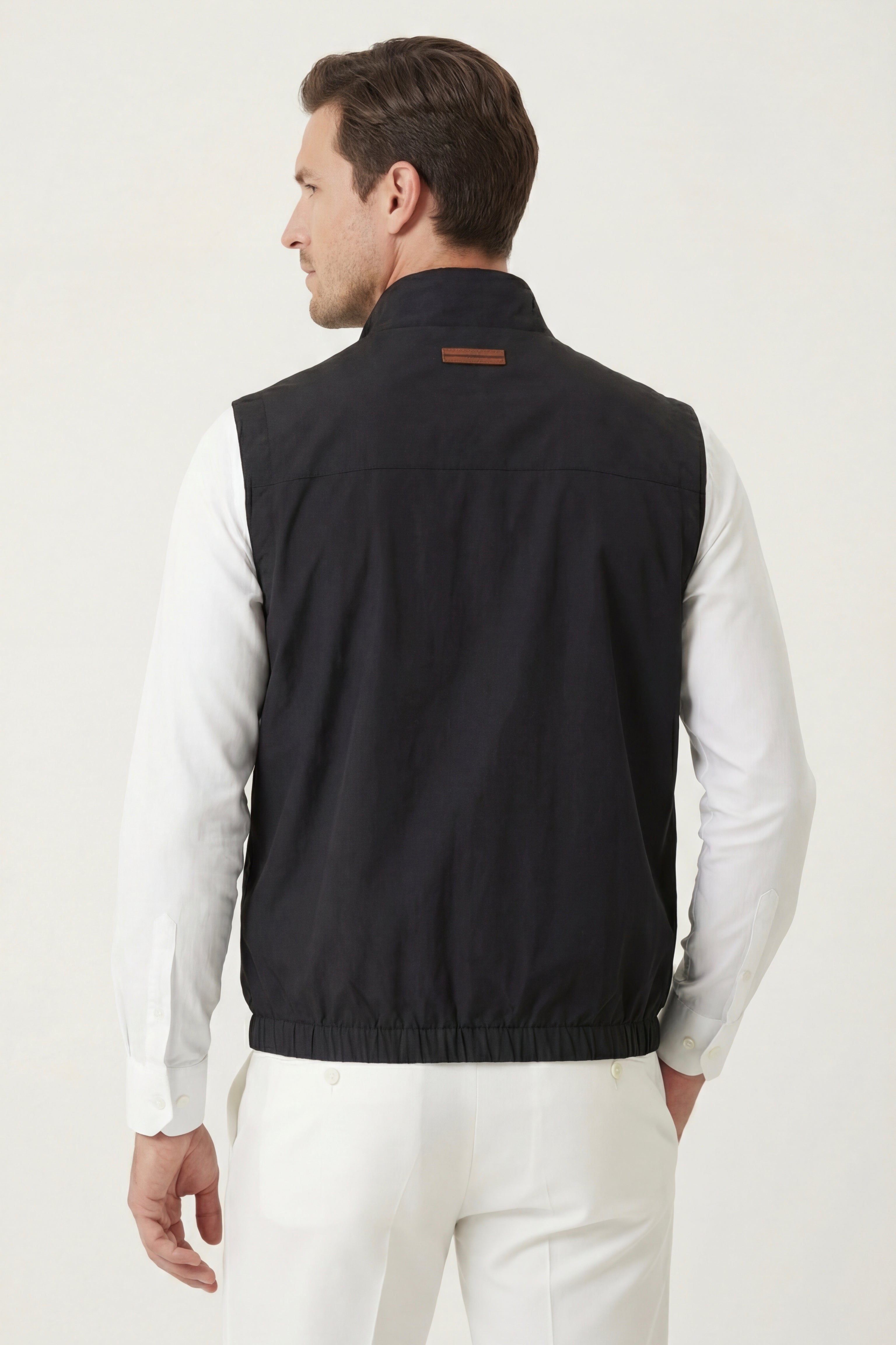 Lecco Stand-Collar Zip Vest Black