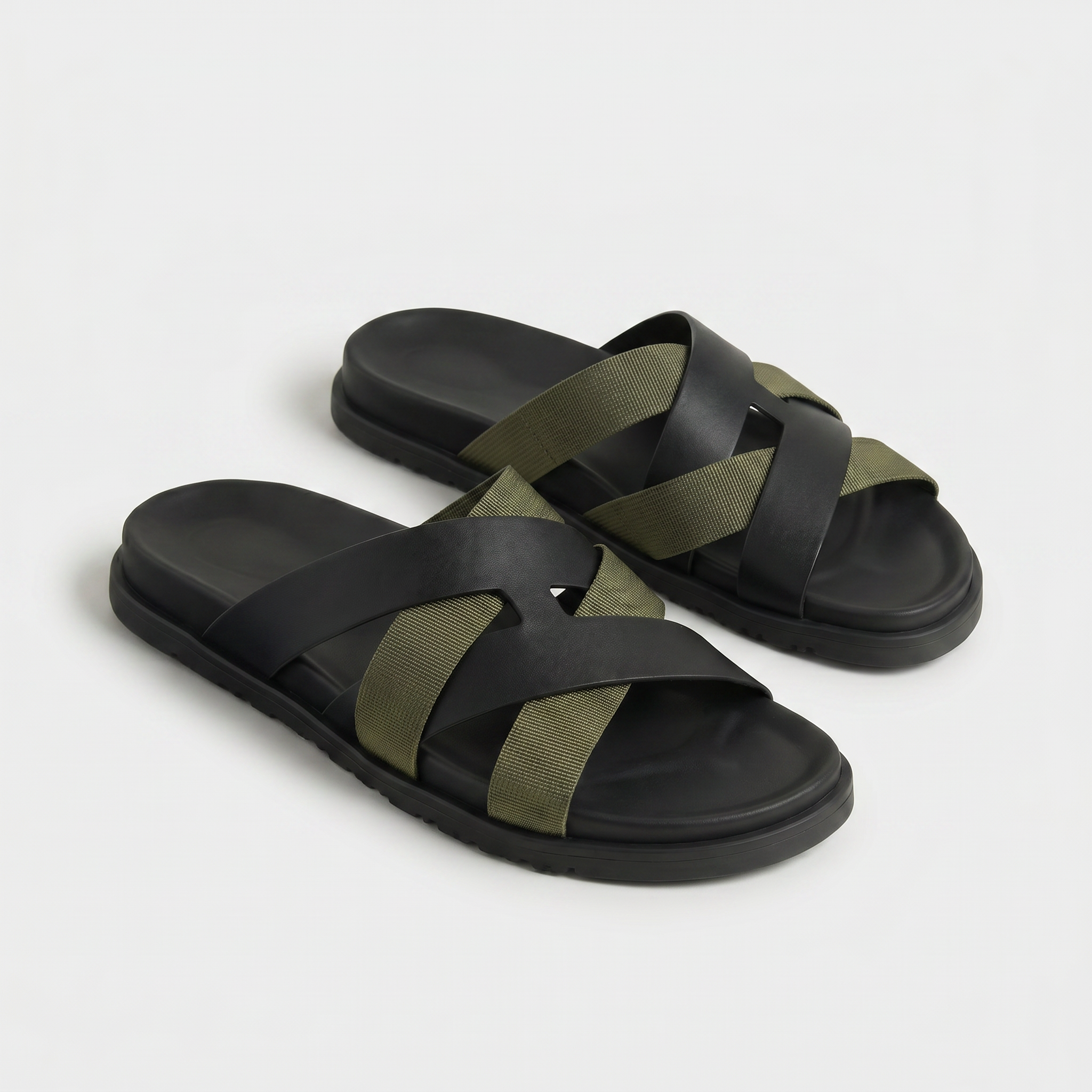 Riviera Cross Sandal Black/Olive