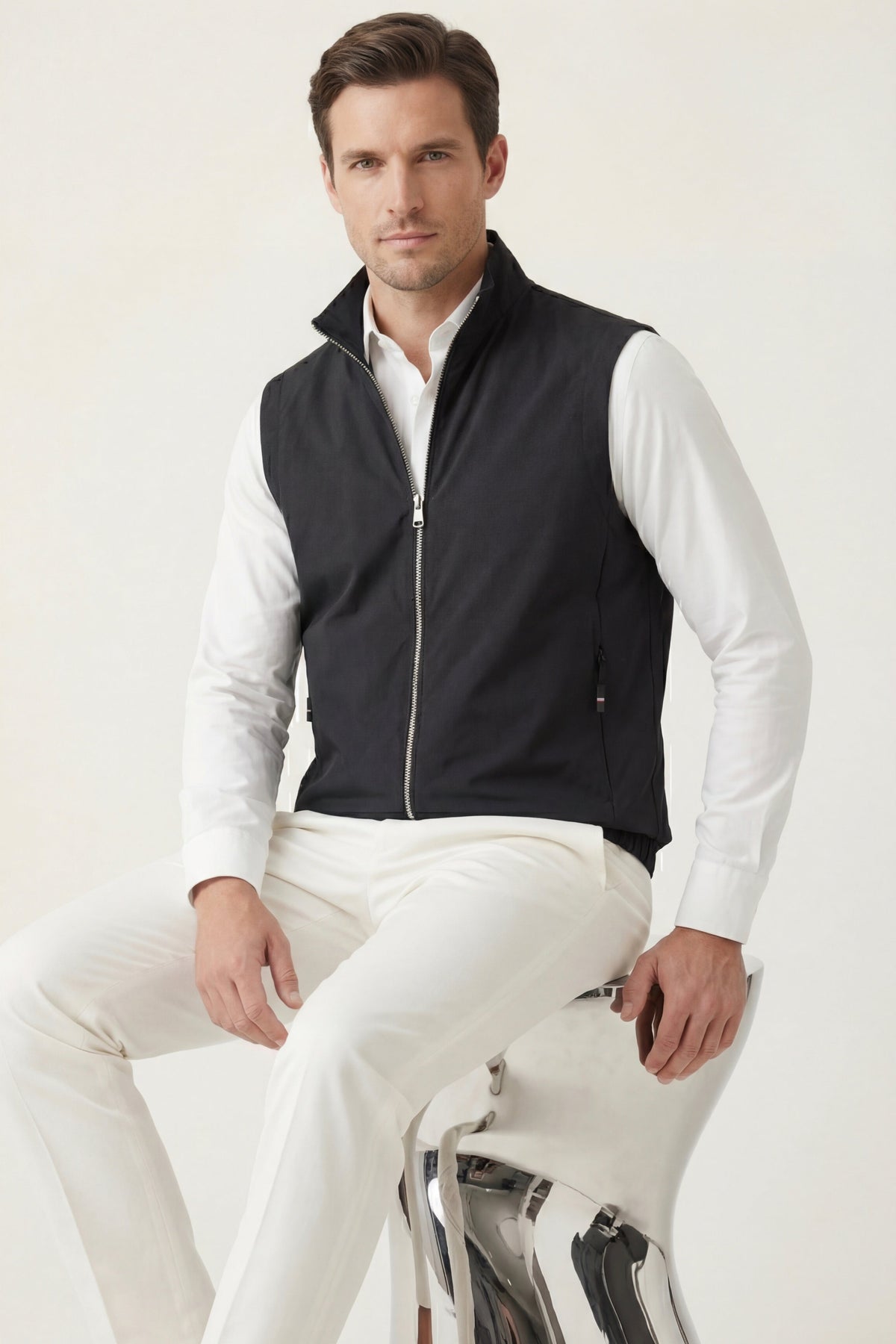 Lecco Stand-Collar Zip Vest Black