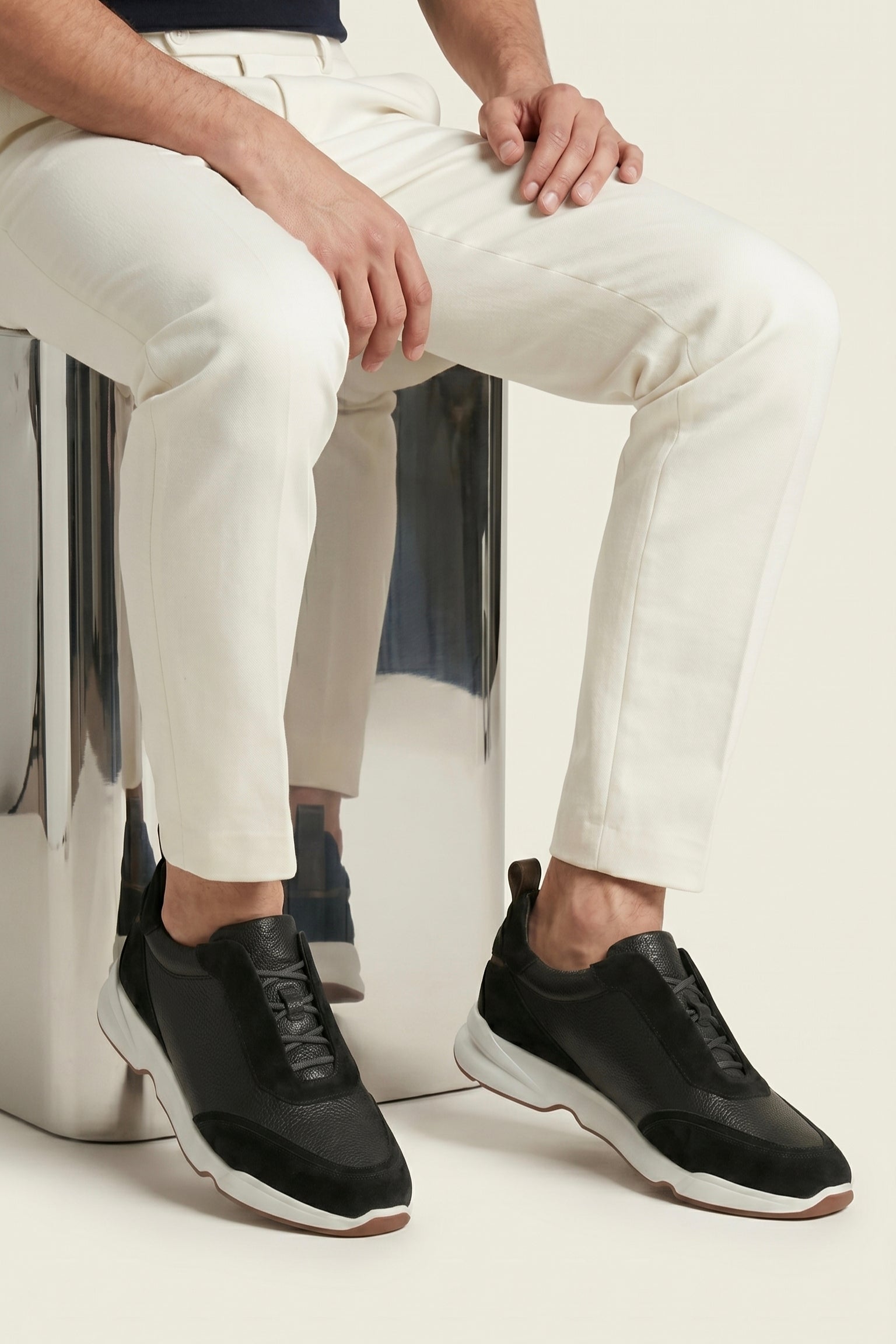 Livorno Leather Slip-On Runner Black