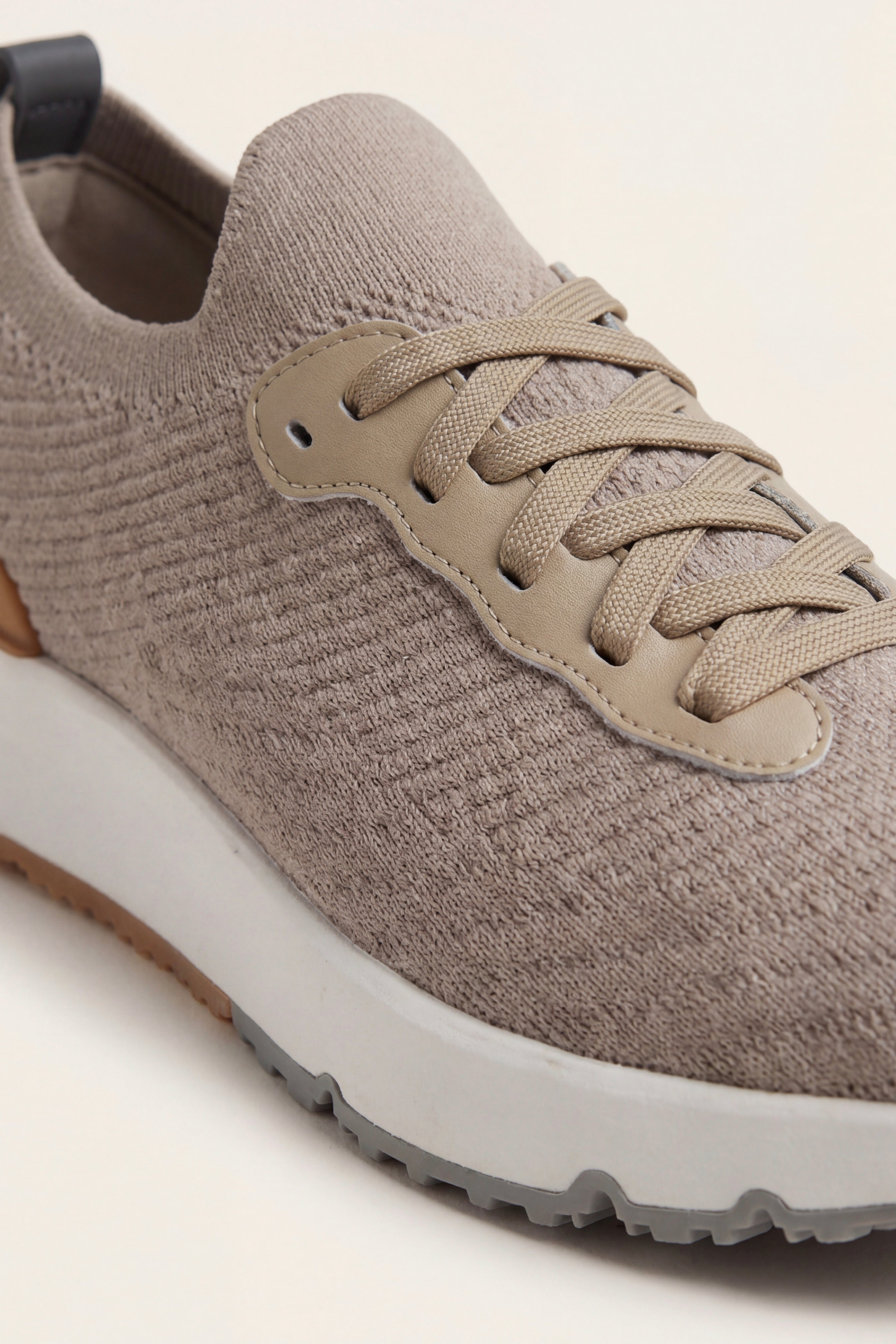 Vicenza Mesh Runner Taupe Grey