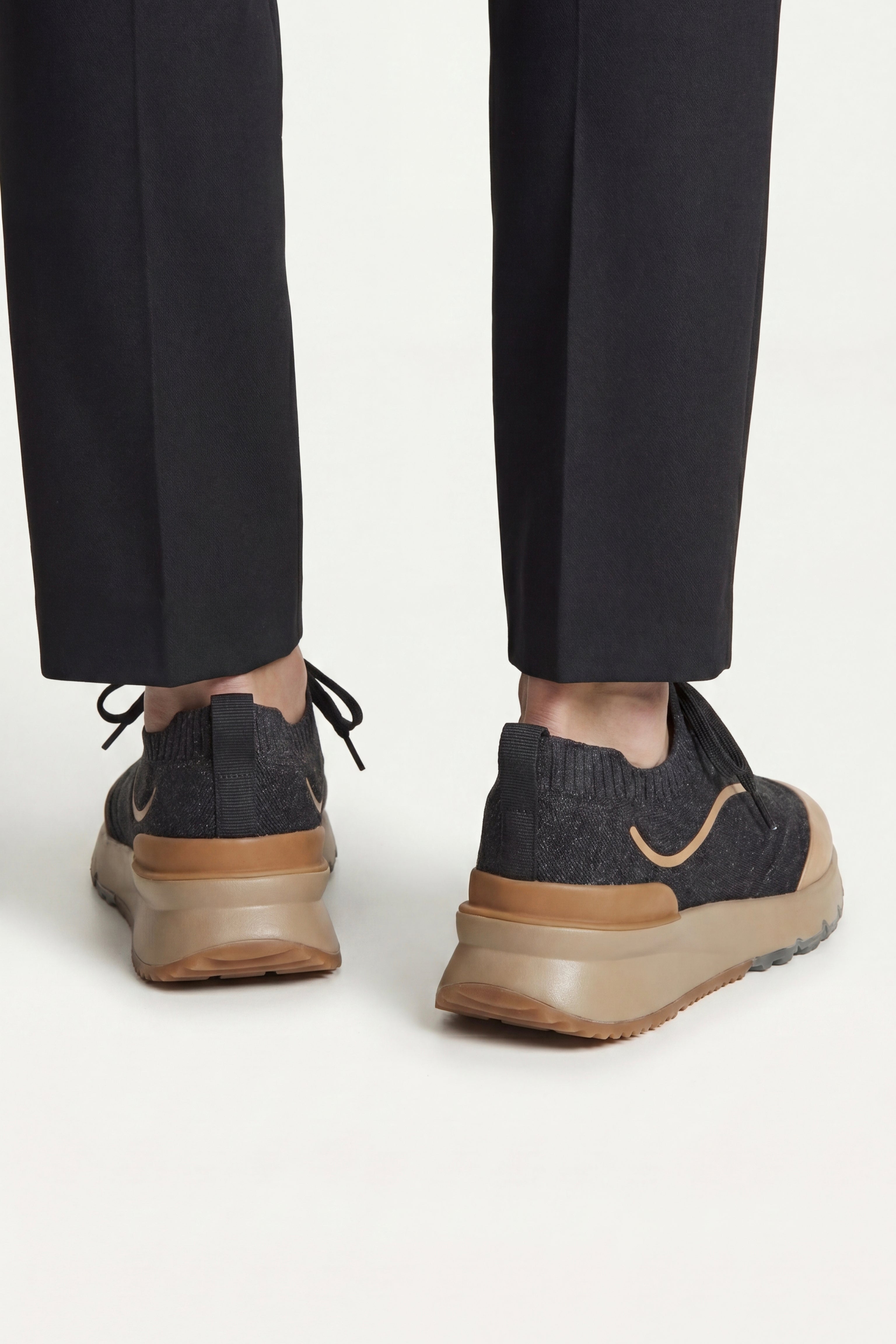 Firenze Knit Runner Charcoal Grey