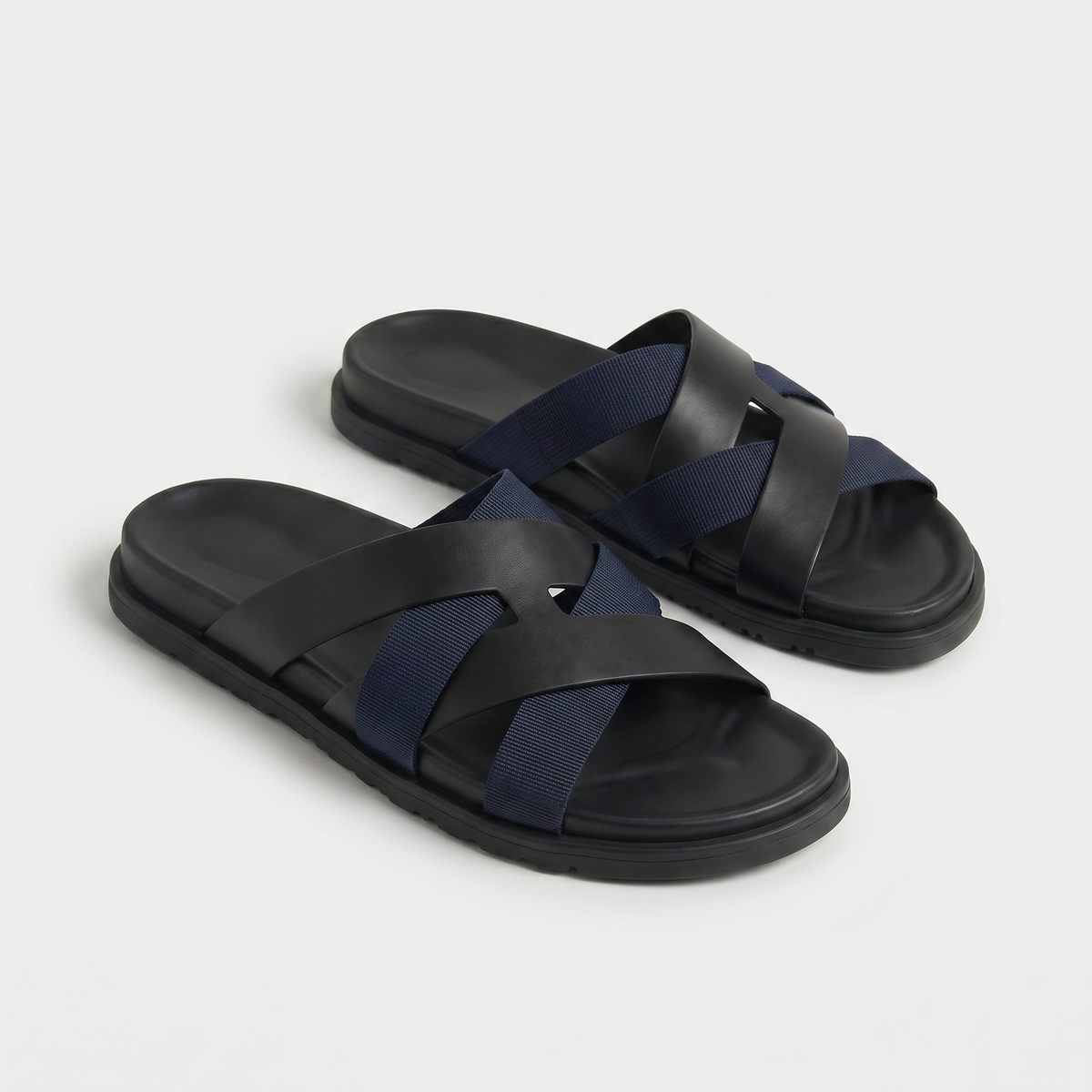 Riviera Cross Sandal Black/Navy