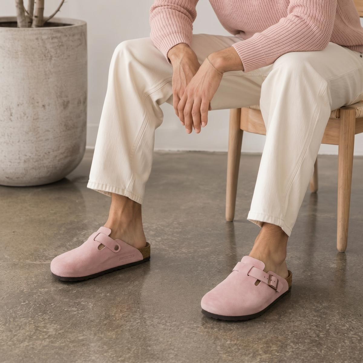 Tropea Suede Clog Pink